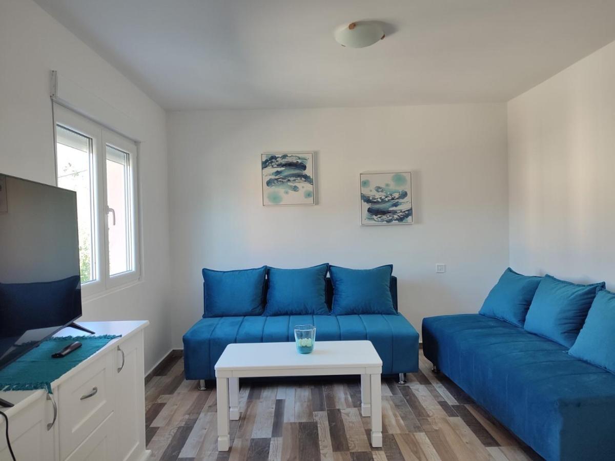Apartman Dom Žabljak Exteriör bild