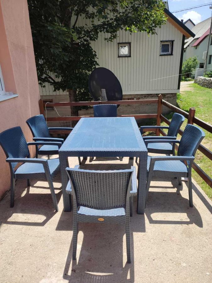 Apartman Dom Žabljak Exteriör bild